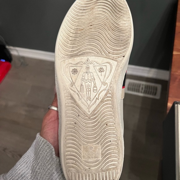 MENS GUCCI SNEAKERS SIZE 11 - Picture 2 of 4